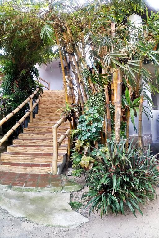 Bamboo Bungalows Resthouse Balabag  Ngoại thất bức ảnh