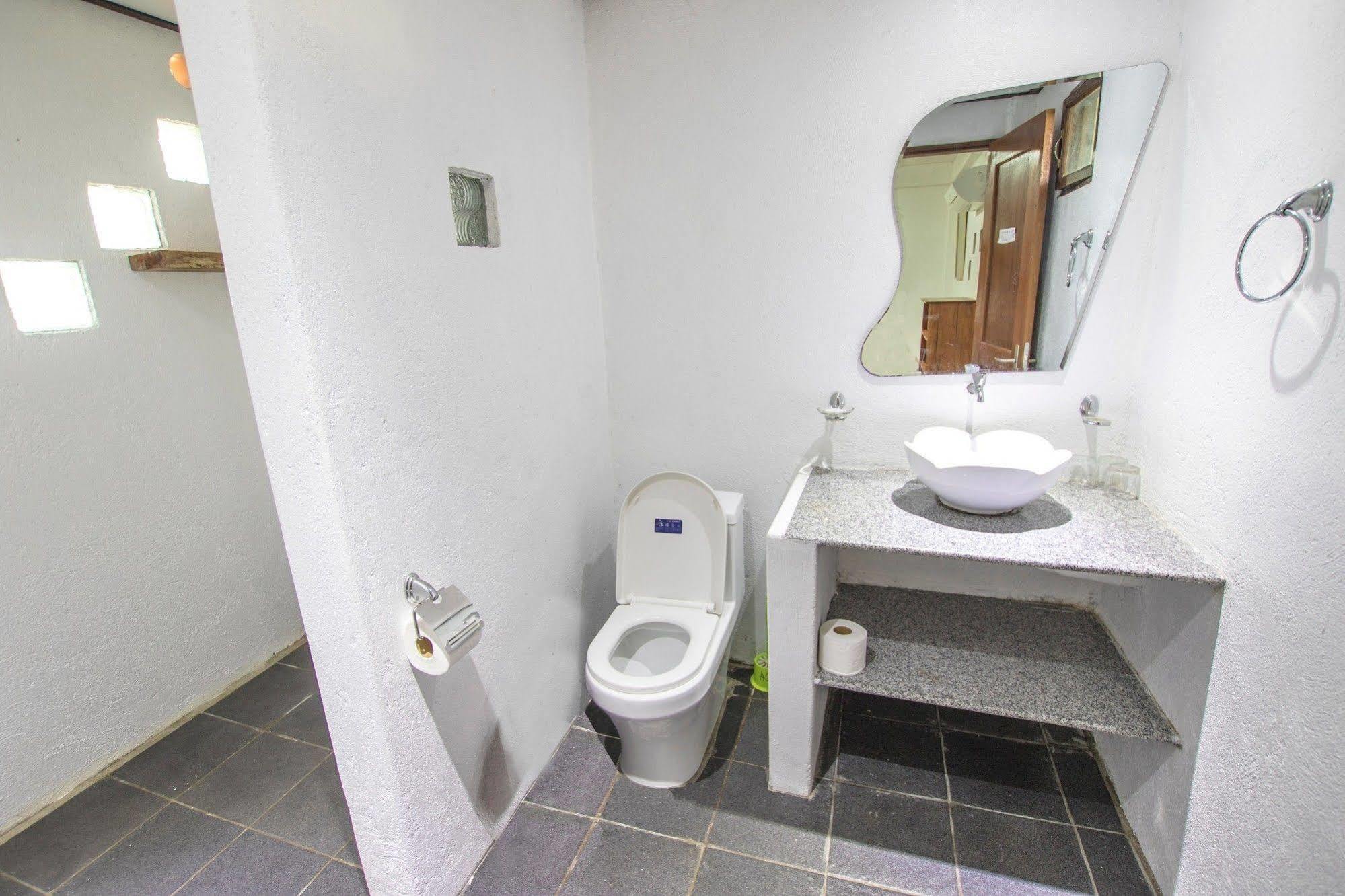 Bamboo Bungalows Resthouse Balabag  Ngoại thất bức ảnh