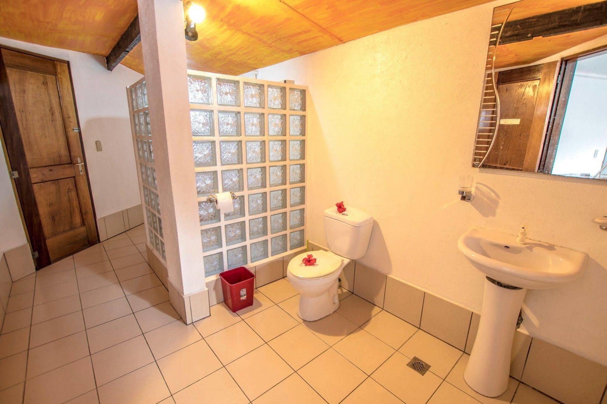 Bamboo Bungalows Resthouse Balabag  Ngoại thất bức ảnh