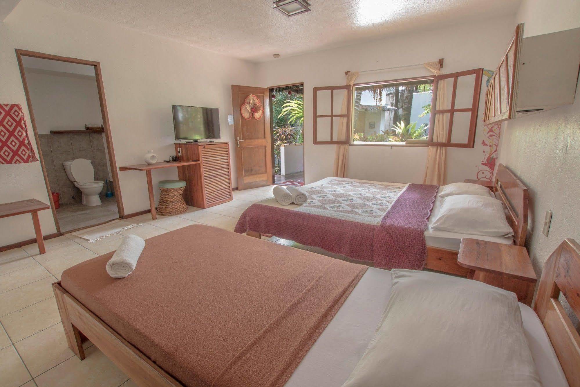 Bamboo Bungalows Resthouse Balabag  Ngoại thất bức ảnh