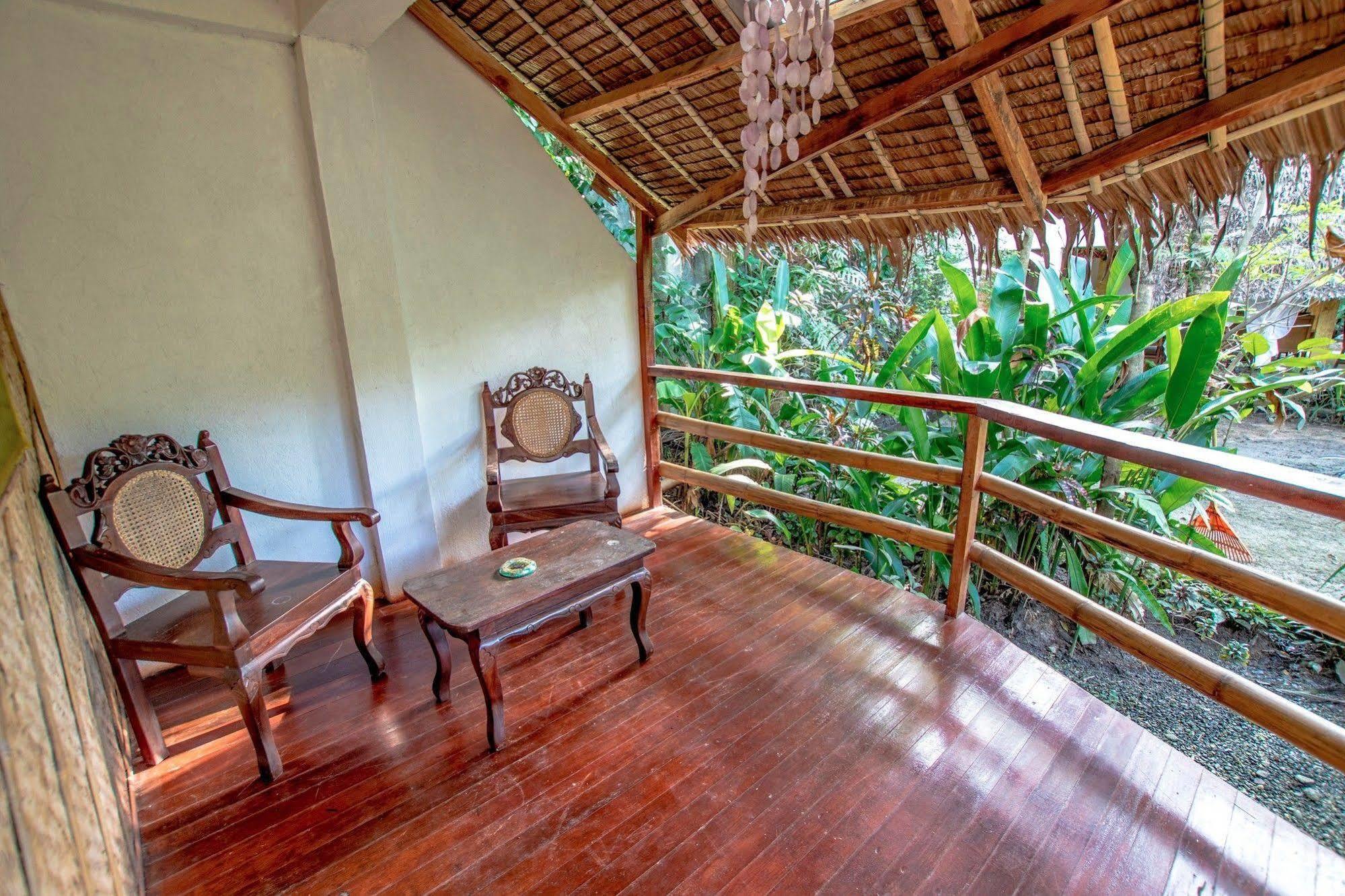 Bamboo Bungalows Resthouse Balabag  Ngoại thất bức ảnh