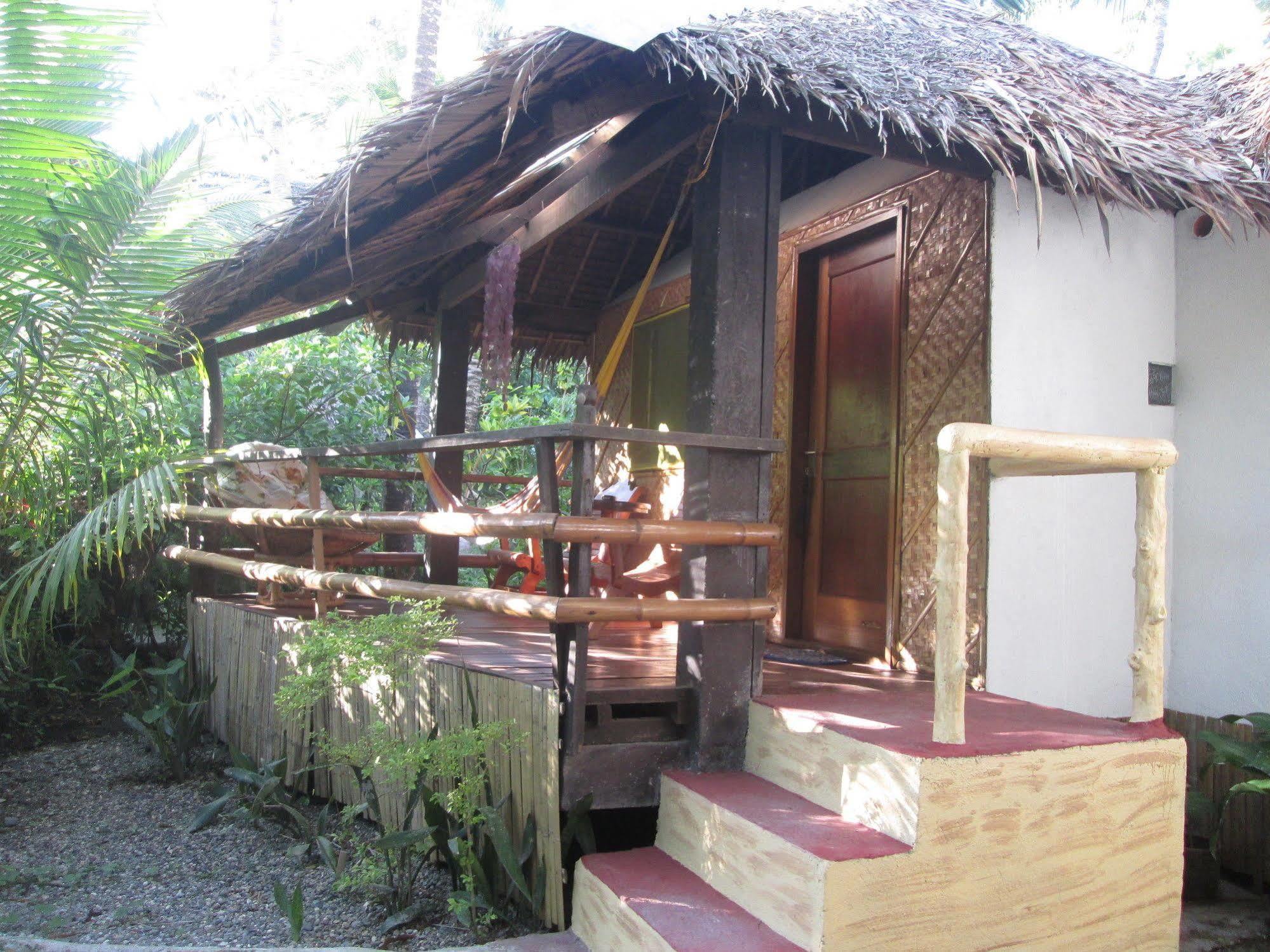Bamboo Bungalows Resthouse Balabag  Ngoại thất bức ảnh