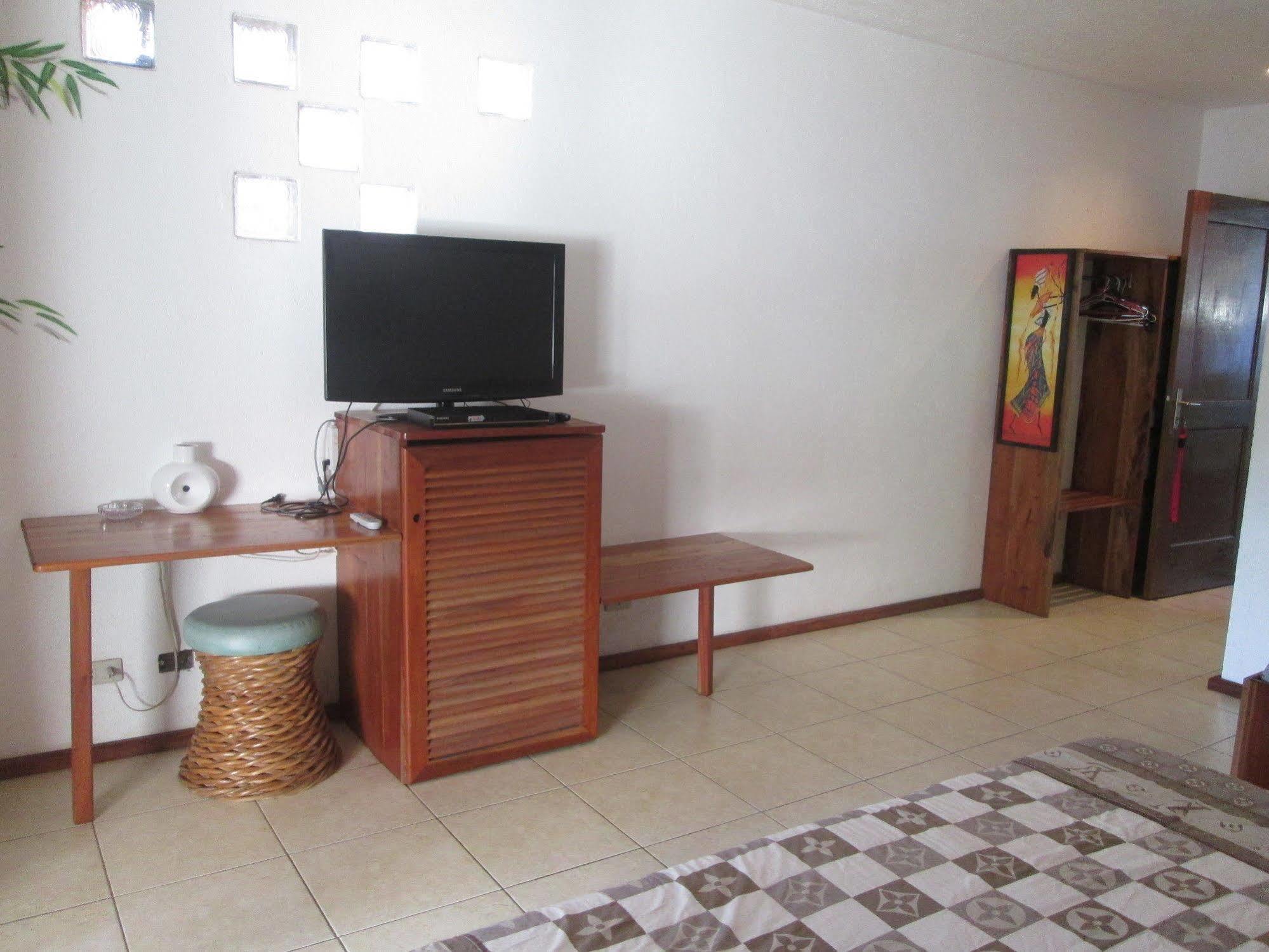 Bamboo Bungalows Resthouse Balabag  Ngoại thất bức ảnh